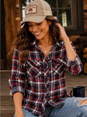beachlunchlounge XS Red and Navy Plaid Button-Down Shirt Flannel Double Layer